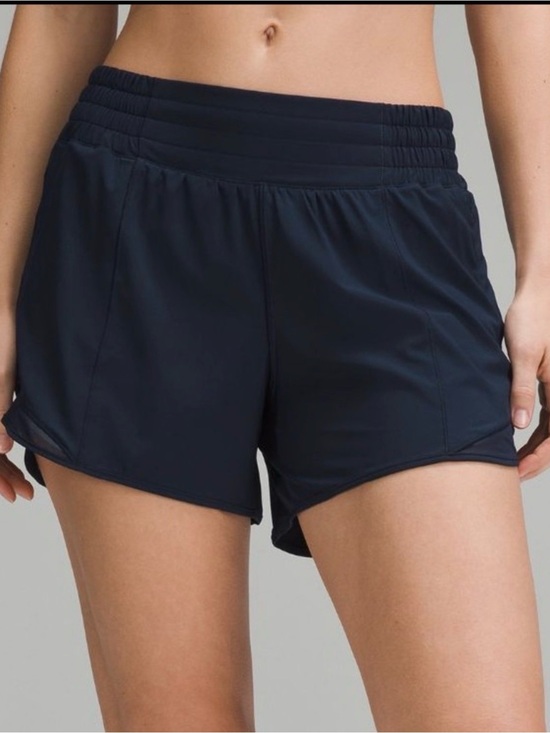 lululemon athletica Pants - Lululemon High Waisted Hotty Hot Short - 2.5 inch inseam